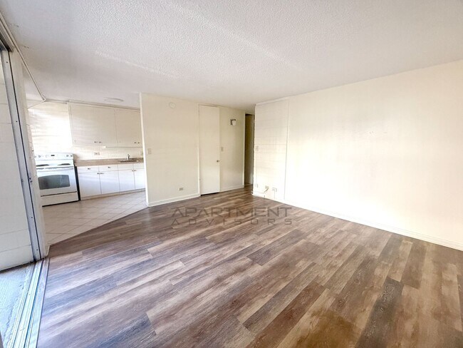 Foto del edificio - *PLEASE VIEW FULL AD FOR DETAILS* CONVENIENT & PRIVATE | 2 BED / 1 BATH / 1 PKG | CLOSE TO ALA MO...