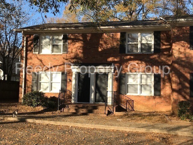 Foto principal - 1114 N Franklin Rd