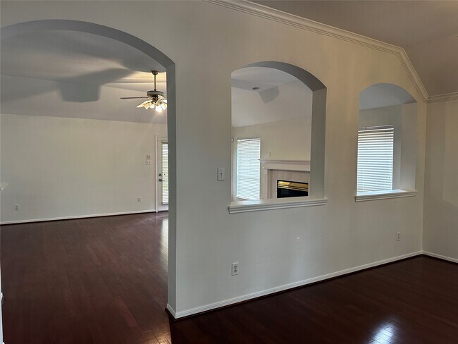 Foto del edificio - 15303 Marden Ct