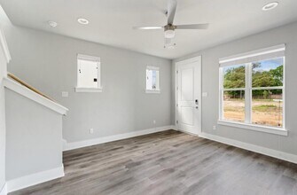 Building Photo - 13588 Ella Blvd