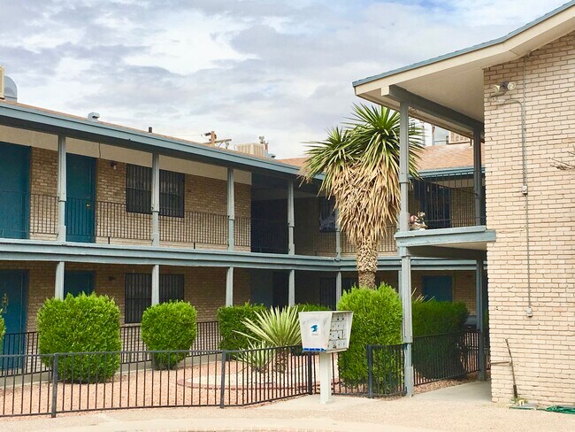 Foto del edificio - 5224 Carousel Dr