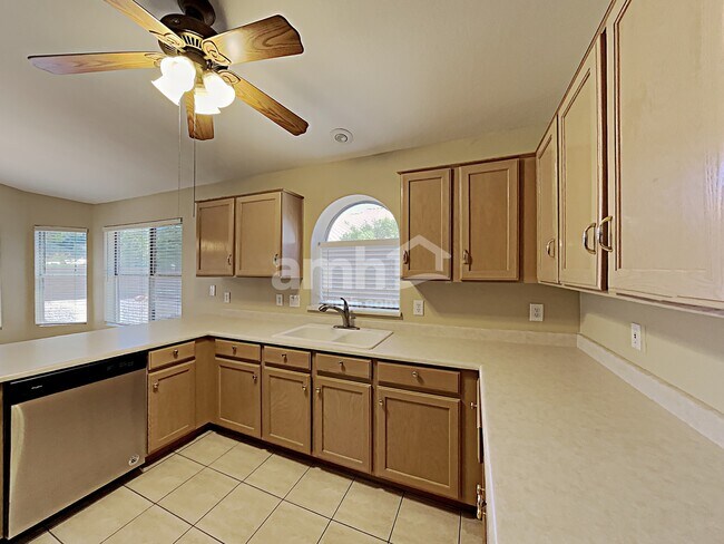 Building Photo - 20621 N 99th Drive