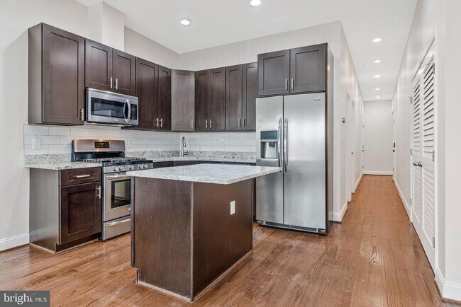 Foto del edificio - 1620 Massachusetts Ave SE