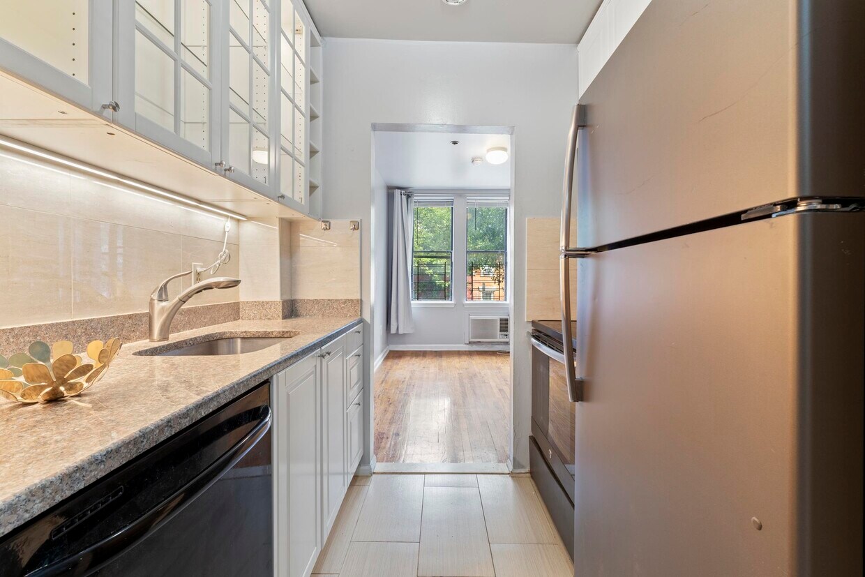 Foto principal - 108 Waldo Ave