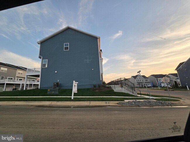 Foto del edificio - 1368 Red Clover Ln