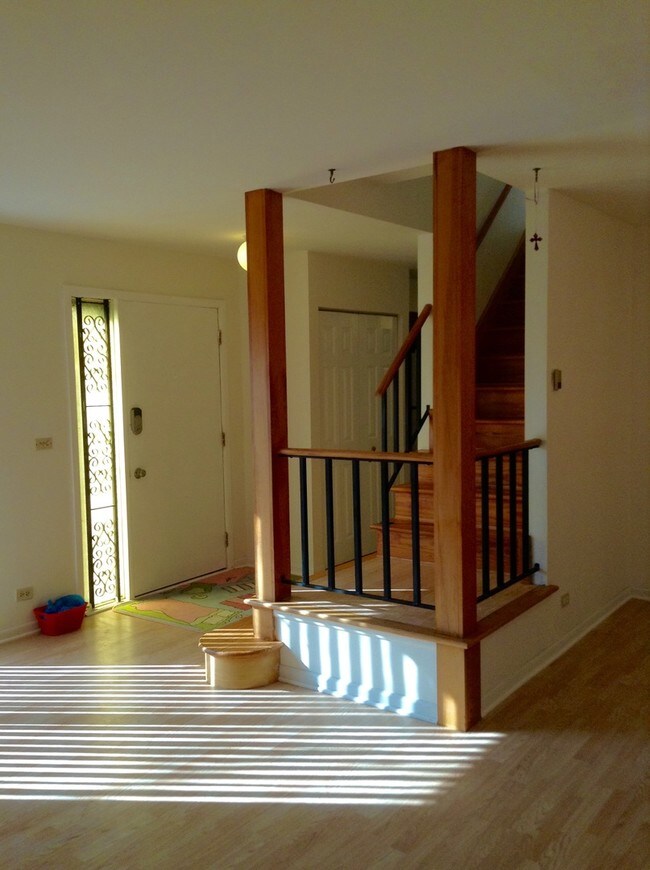 Foto del edificio - 7348 Winthrop Way