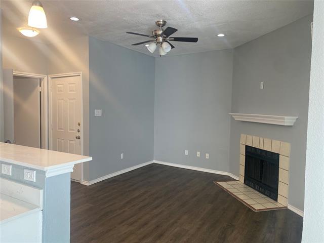 Foto del edificio - 4103 Esters Rd