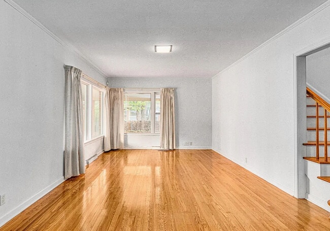 Foto del edificio - 1205 W Oak Ave