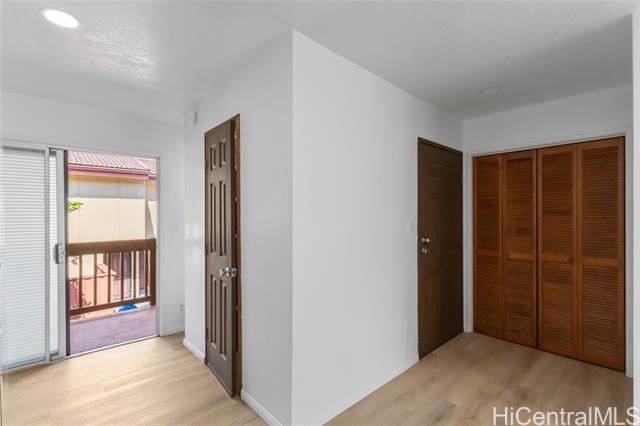 Building Photo - 46-078-78 Emepela Pl