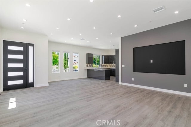 Foto del edificio - 10654 Nassau Ave