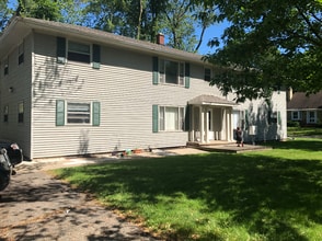 Building Photo - 3729-3731 Oakland Dr