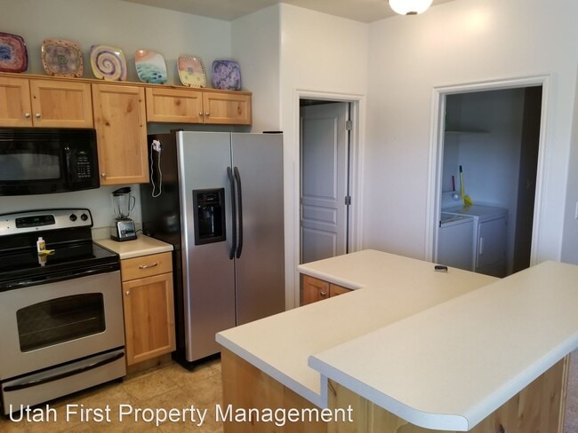 Foto del edificio - 3 br, 2 bath House - 1429 N 2200 W