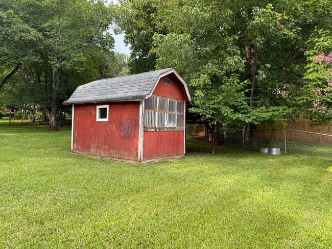 Backyard storage - 403 Cane Creek Valley Rd
