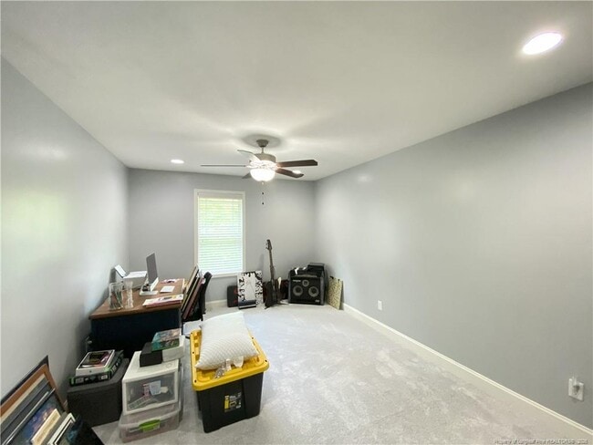 Foto del edificio - 351 Maplewood Dr