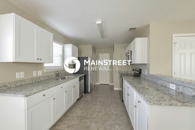 Foto del edificio - 3 Bedroom Pet-Friendly Home in San Antonio, TX with Main Street Renewal