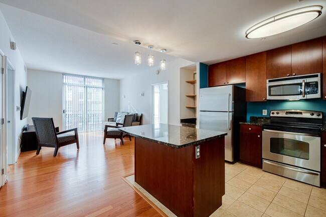 Cocina y sala de estar - 155 POTOMAC Psge