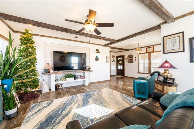 Foto del edificio - 4043 Co Rd 2626