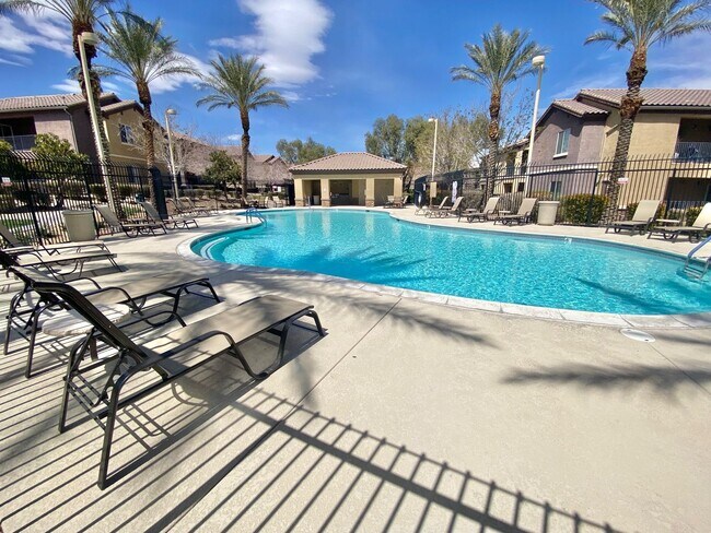 Building Photo - 6868 Sky Pointe Dr
