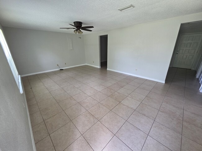 Building Photo - 7160 Bevil Ave