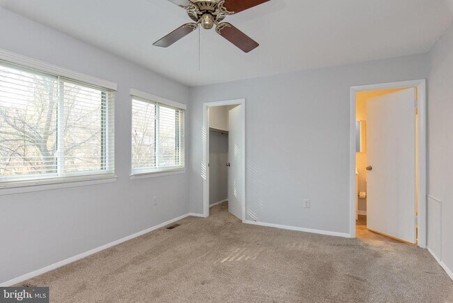 Building Photo - 1225 Driftwood Ct
