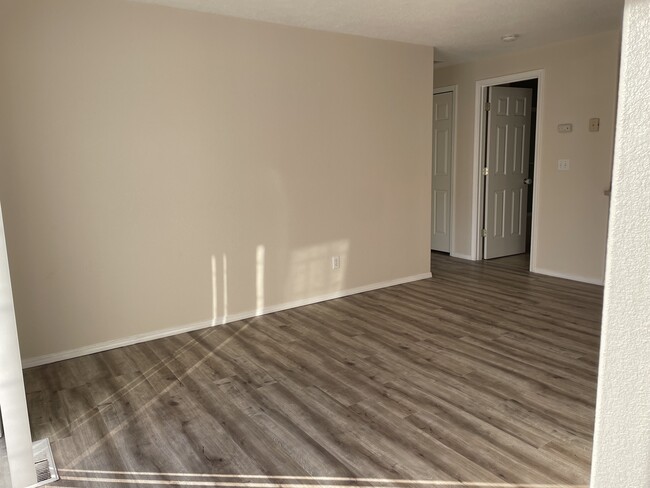 Diningroom - 7345 Parkplace Dr NE