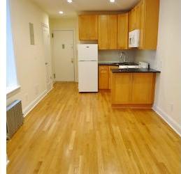 Building Photo - 524 E 79th St