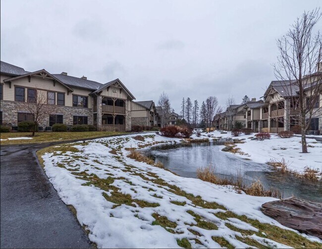 Building Photo - Monterra 2 bedroom 2 Bath on Main level