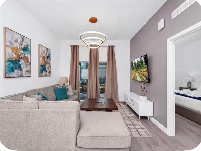 Foto del edificio - 363 Famagusta Dr
