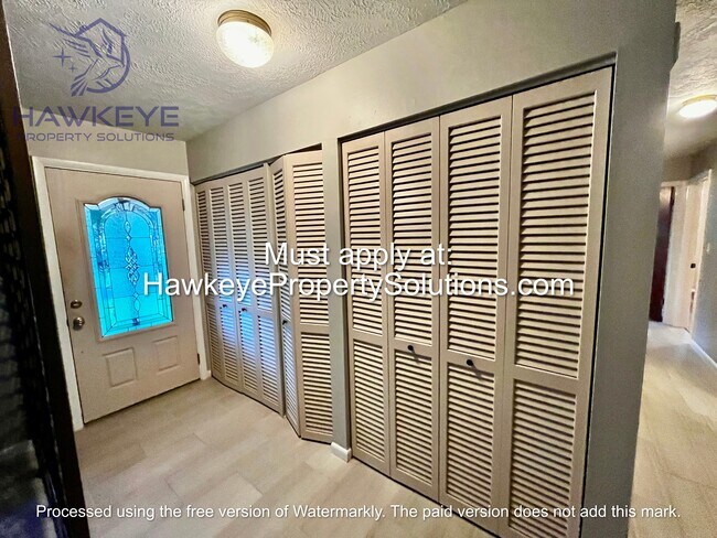 Foto del edificio - 3205 Carleton Cir W
