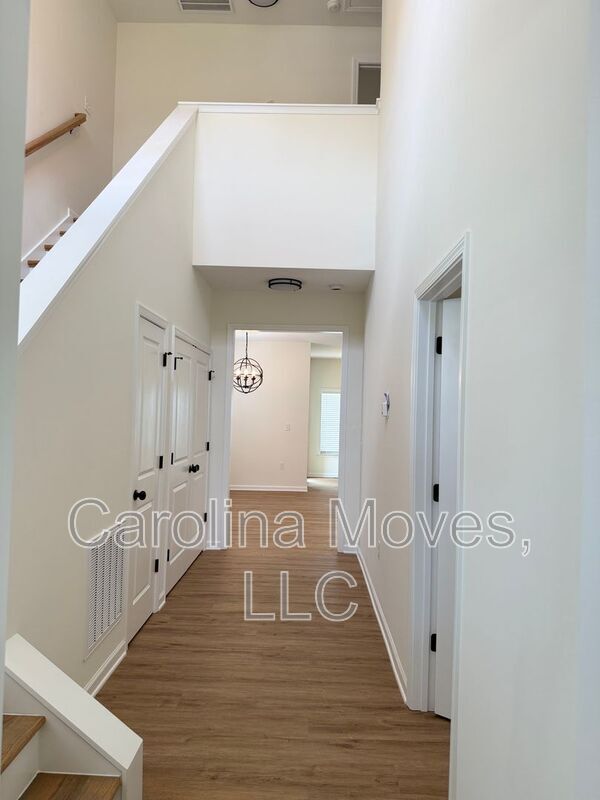 Foto del edificio - 322 Brown Ave