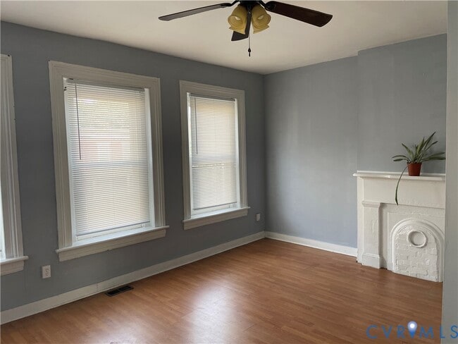 Building Photo - 505 N 1st St