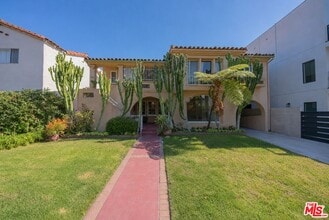 Building Photo - 8230 Blackburn Ave