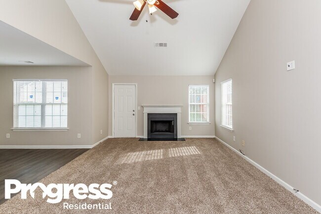 Foto del edificio - 3034 Robin Terry Ct