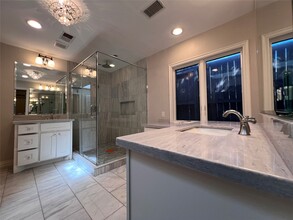 Building Photo - 12502 Taylorcrest Rd