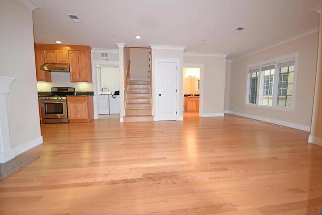 Foto del edificio - 1705 Palm Ave