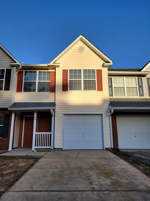 162 Swaying Pine Ct, Crestview, FL 32539 Townhome Rentals in