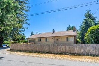 Building Photo - 1417 N 40th St