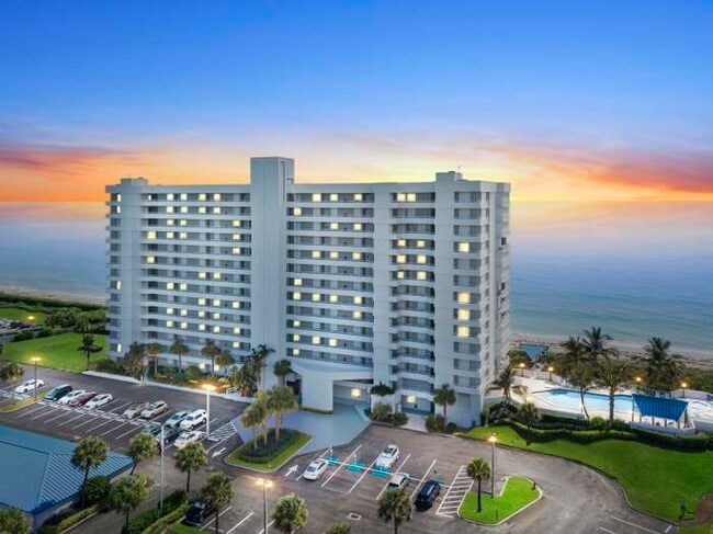 Building Photo - 9600 S Ocean Dr