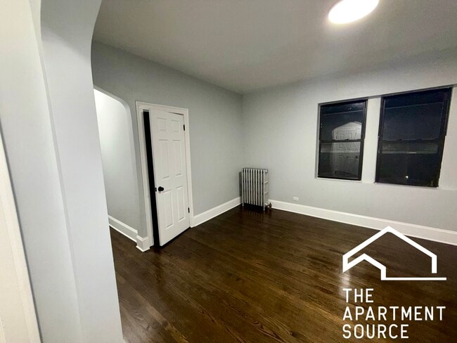 Building Photo - 5244.5 S Drexel Ave