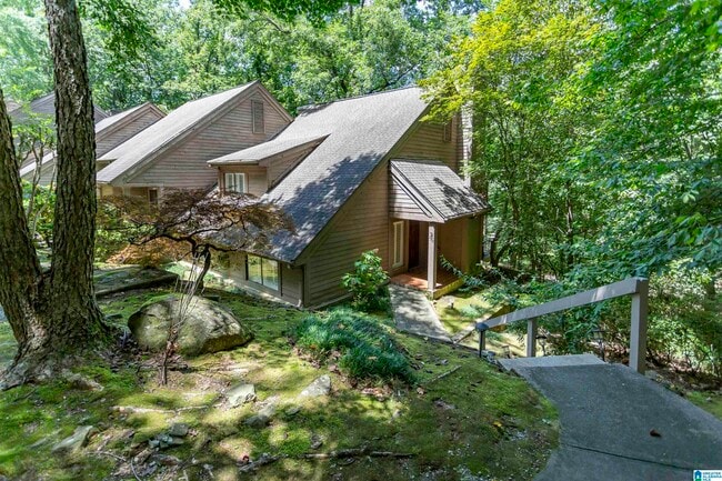 Building Photo - 327 Heath Dr