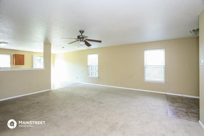 Building Photo - 11729 Serenity Ln, Indianapolis, IN 46229