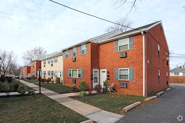 Primary Photo - Prospect Court Apartments