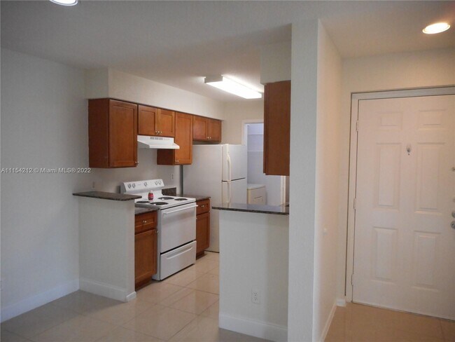 Foto del edificio - 833 Riverside Dr