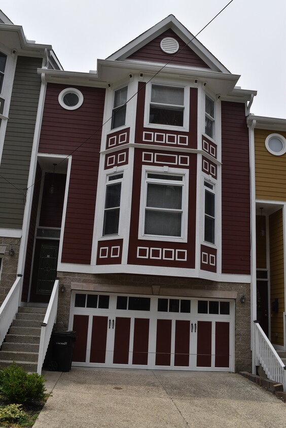 Photo - 2105 Herrick Ave (Cincinnati, OH)