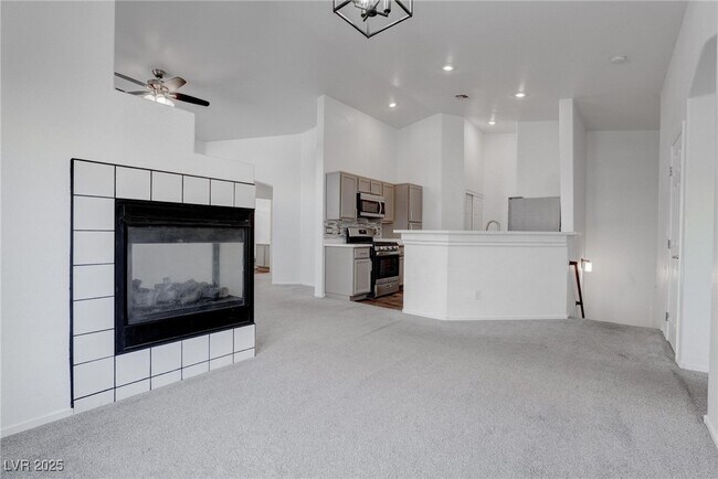 Foto del edificio - 6550 Tumbleweed Ridge Ln