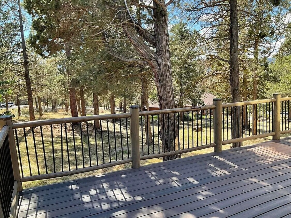 Foto del edificio - Running Y Chalet