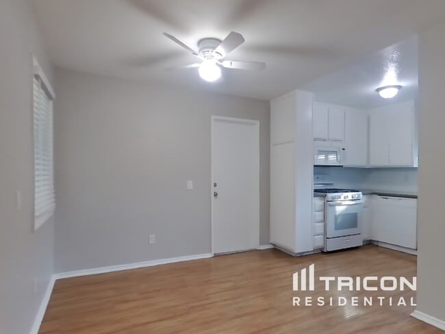 Building Photo - 14316 Cholla Dr