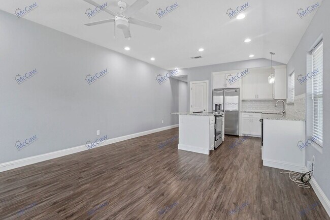 Foto del edificio - 806 N Broughton St