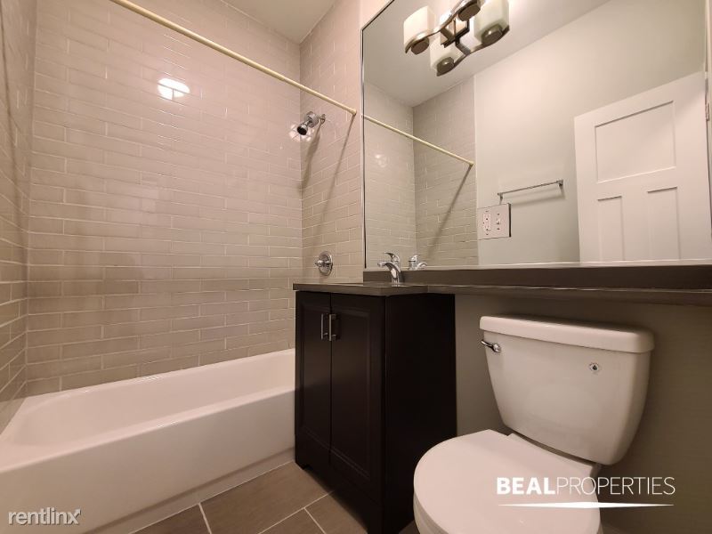 Building Photo - 2914 N Mildred Ave