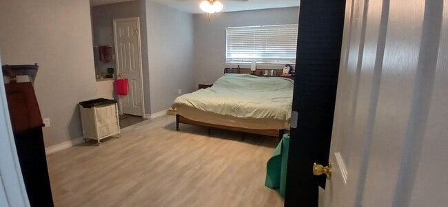 Foto del edificio - 2201 Timberline Dr